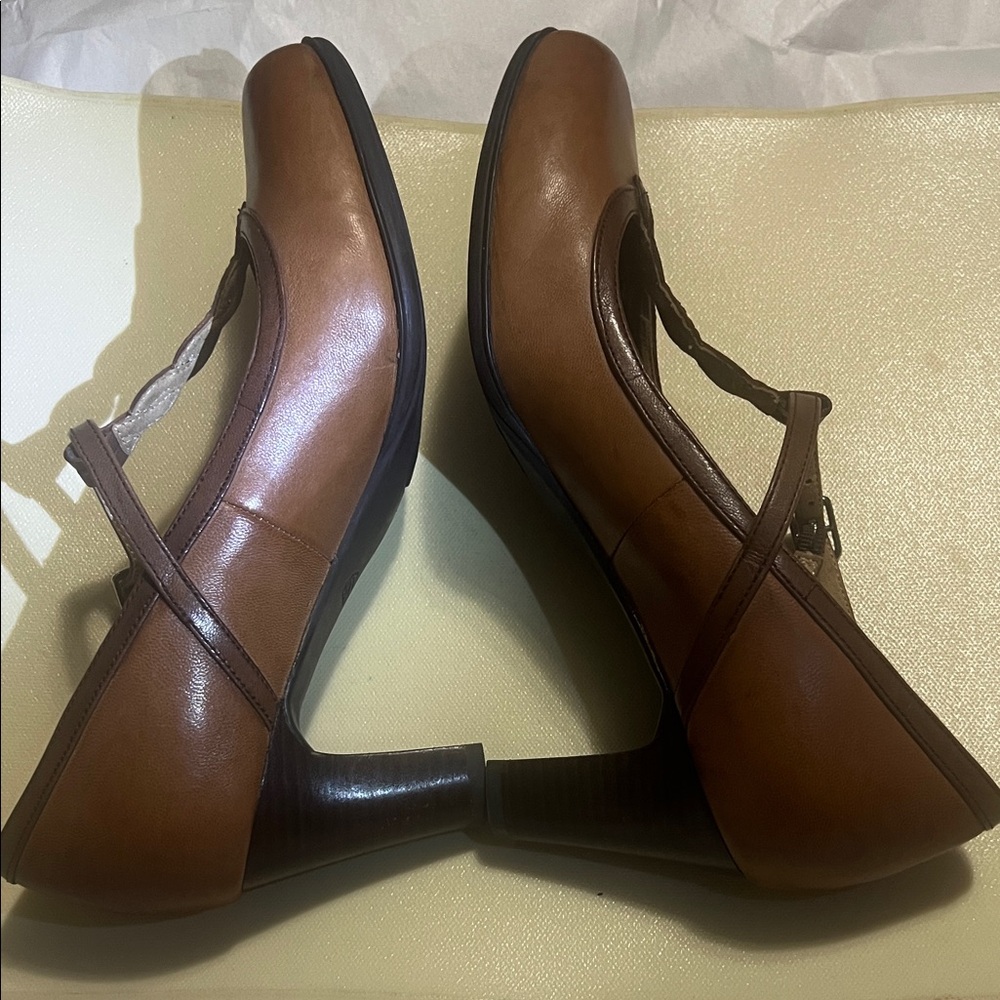 Abel Vella Braided T-Strap Block Heels Like New Condition size 7M - Picture 3 of 11